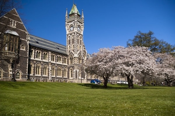 Trường Otago lâu đời và chuyên về kỹ thuật